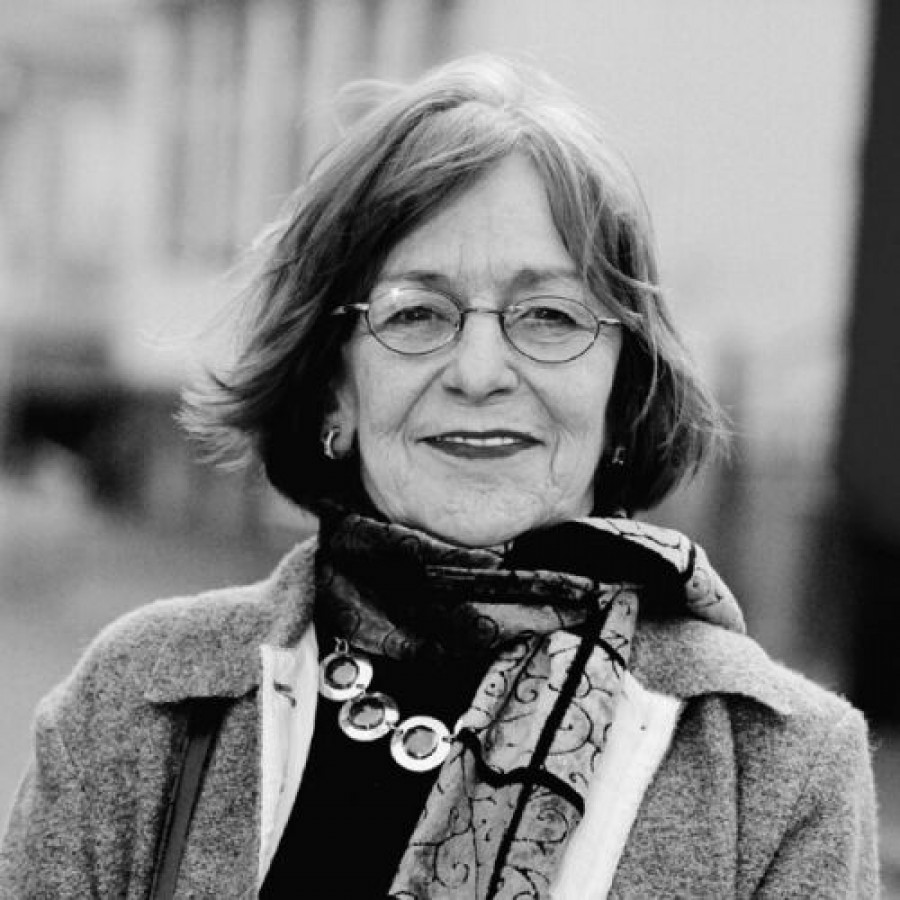 Guðrún Helgadóttir rithöfundur